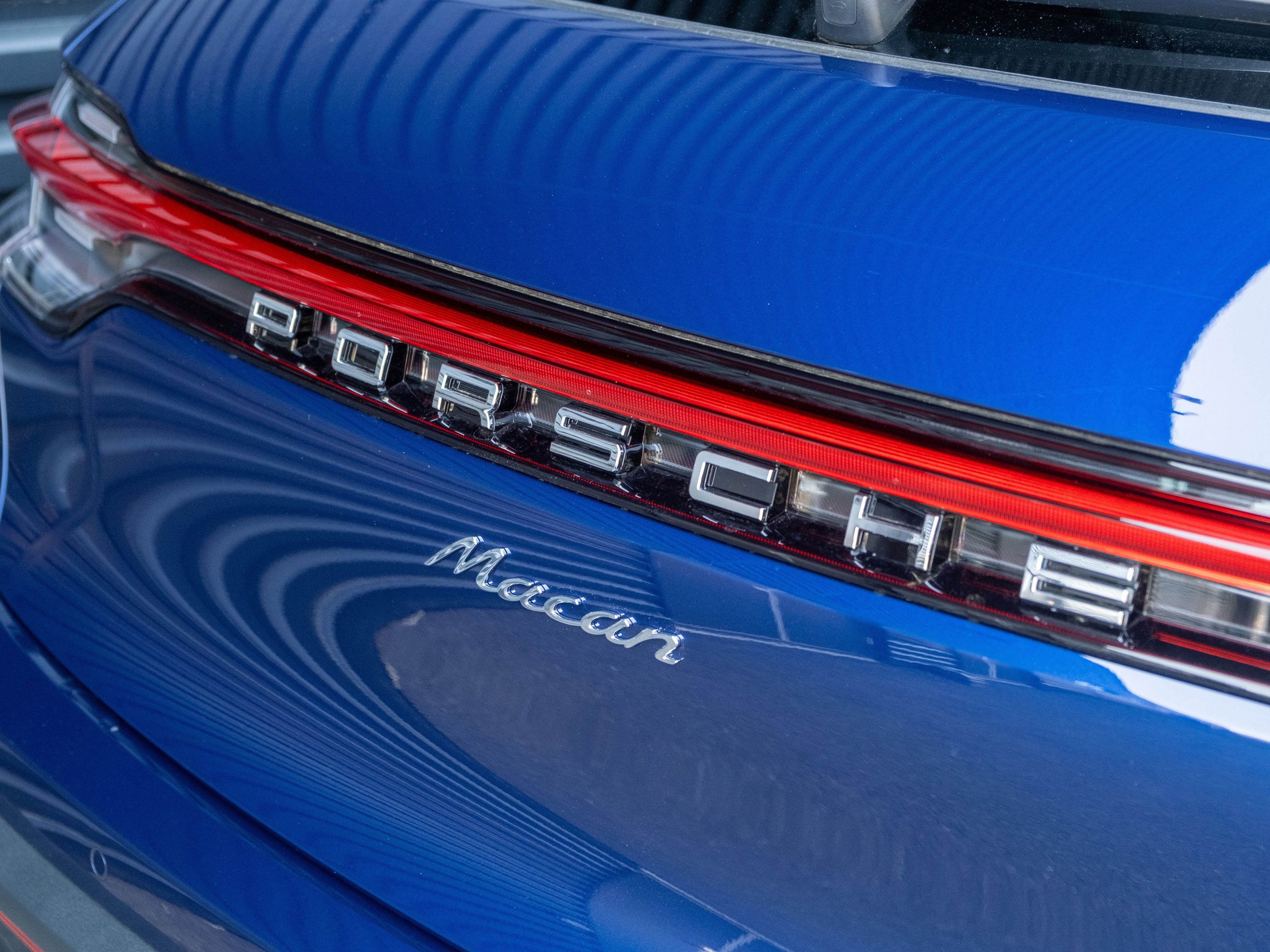 2026 Porsche Macan Base