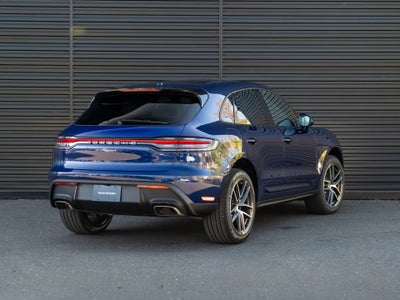 2026 Porsche Macan Base