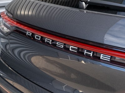 2026 Porsche Macan Base
