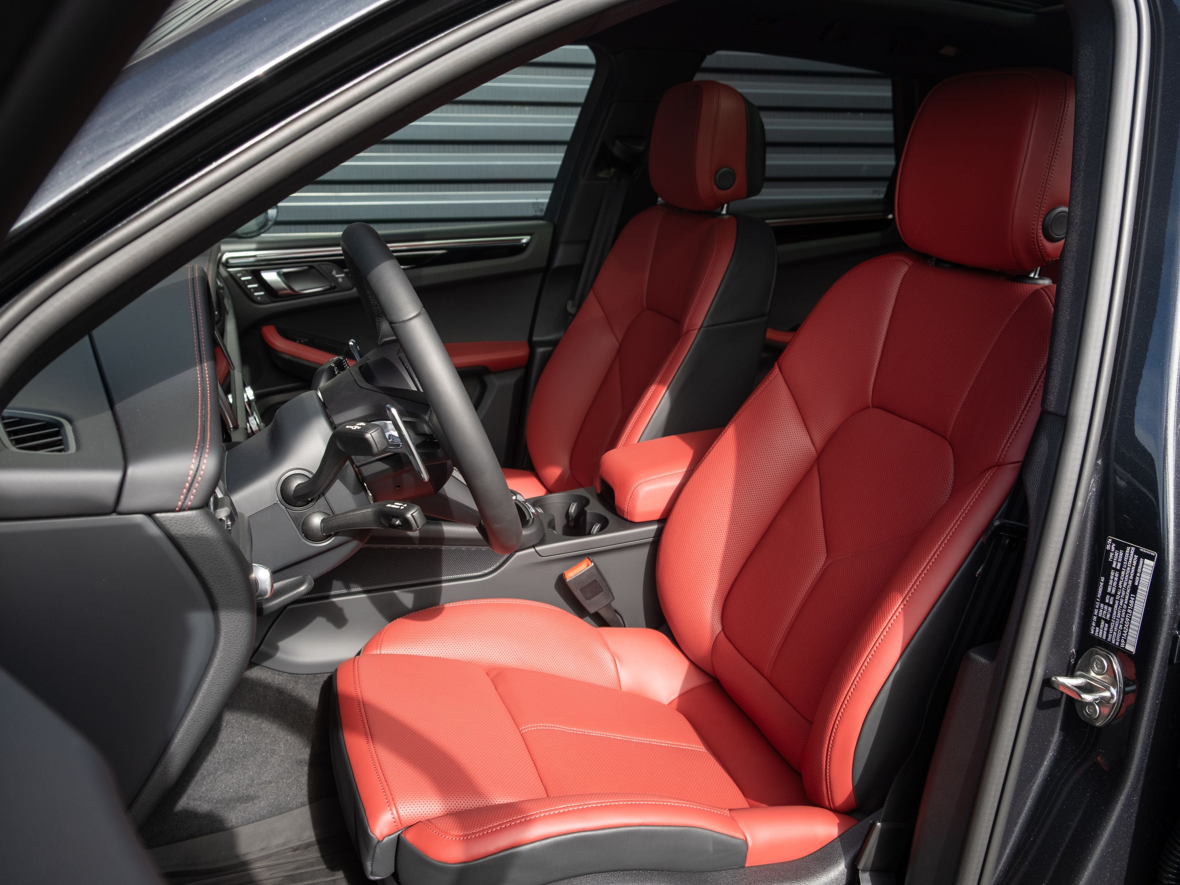 2026 Porsche Macan Base