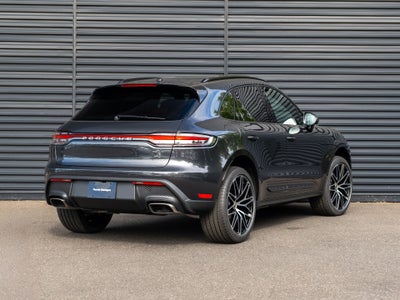 2026 Porsche Macan Base