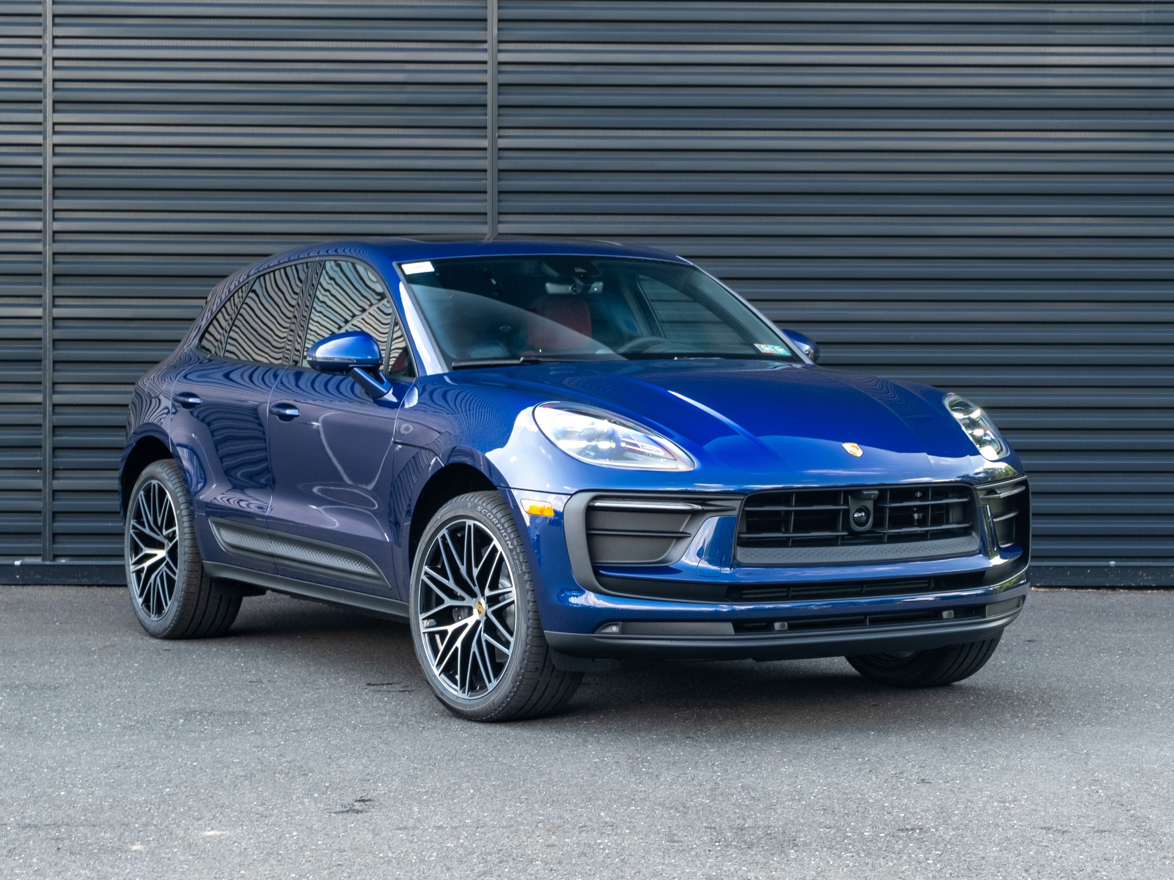 2026 Porsche Macan Base