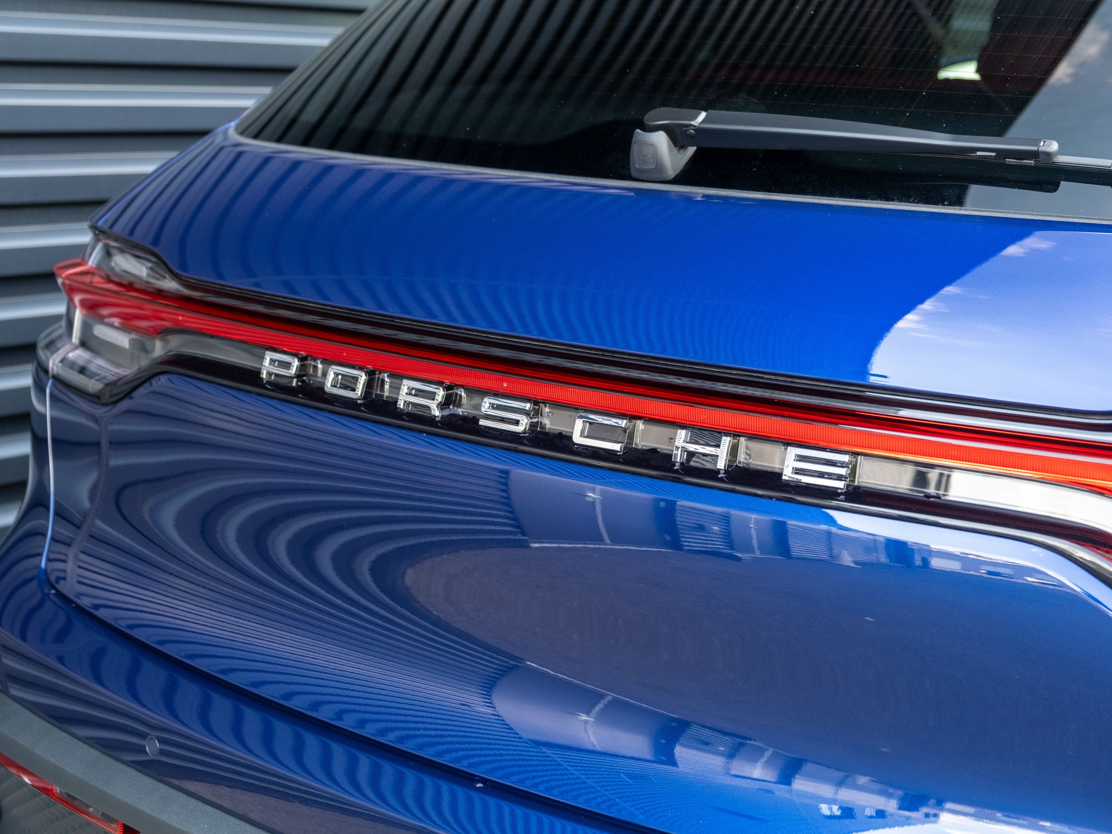 2026 Porsche Macan Base