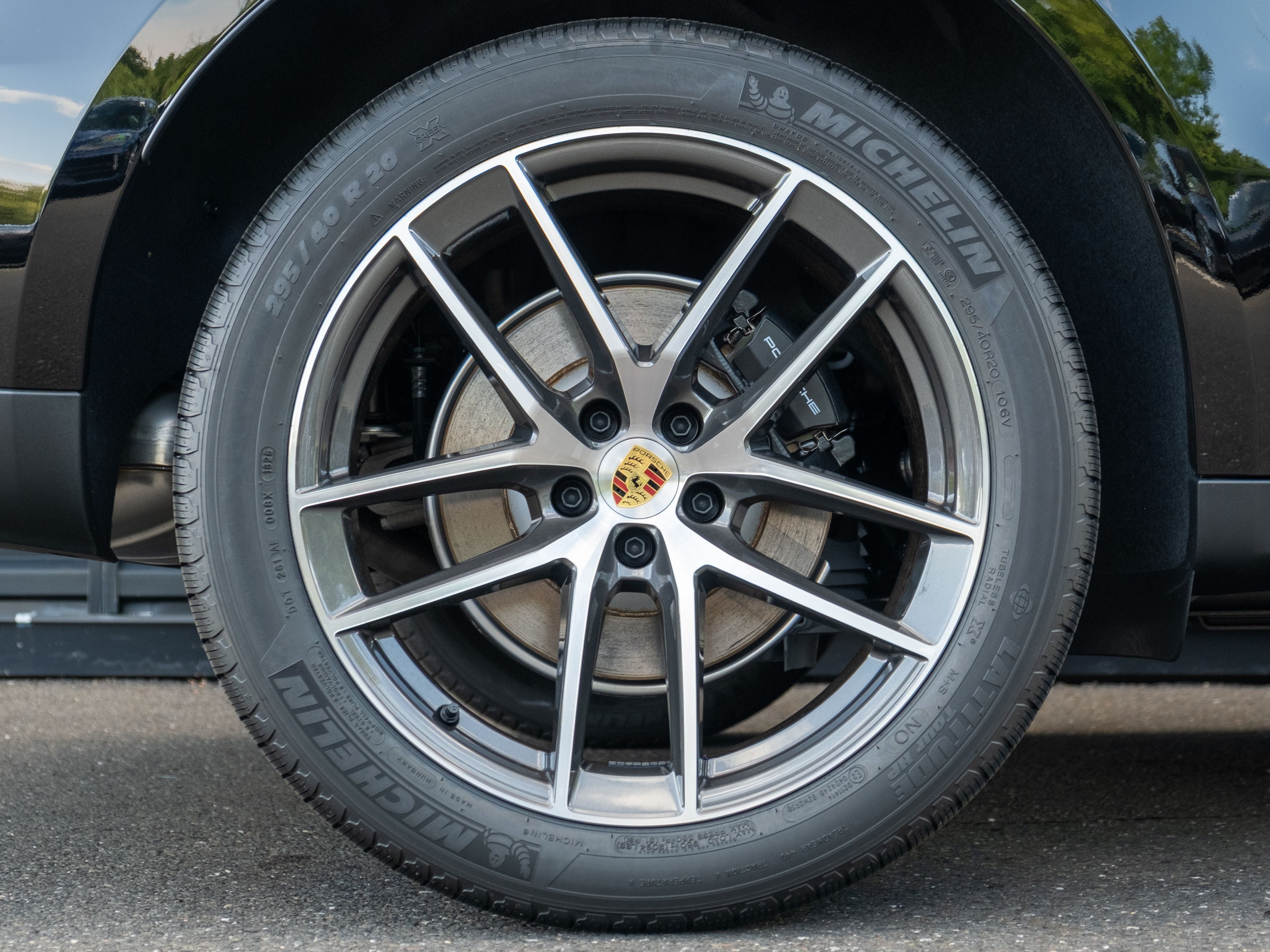 2026 Porsche Macan Base