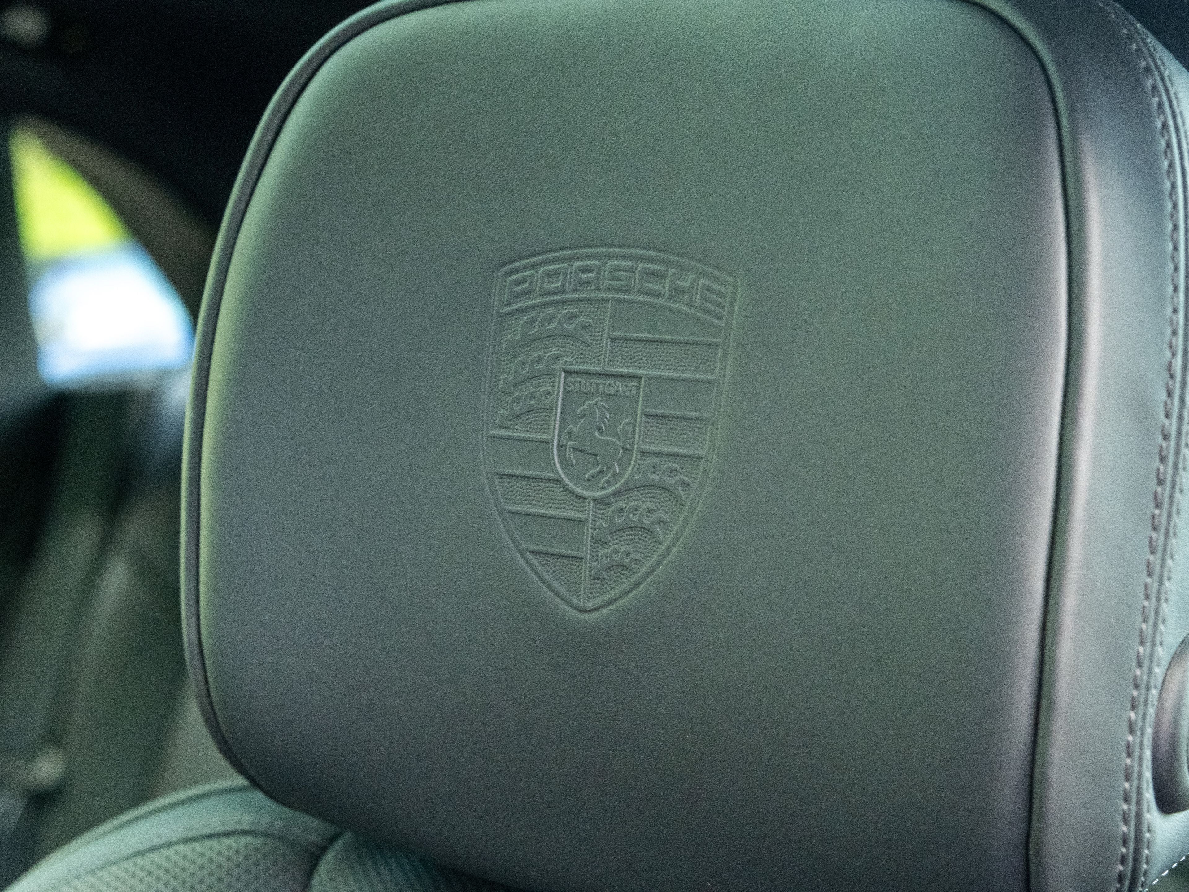 2026 Porsche Macan Base