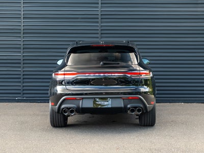 2026 Porsche Macan Base