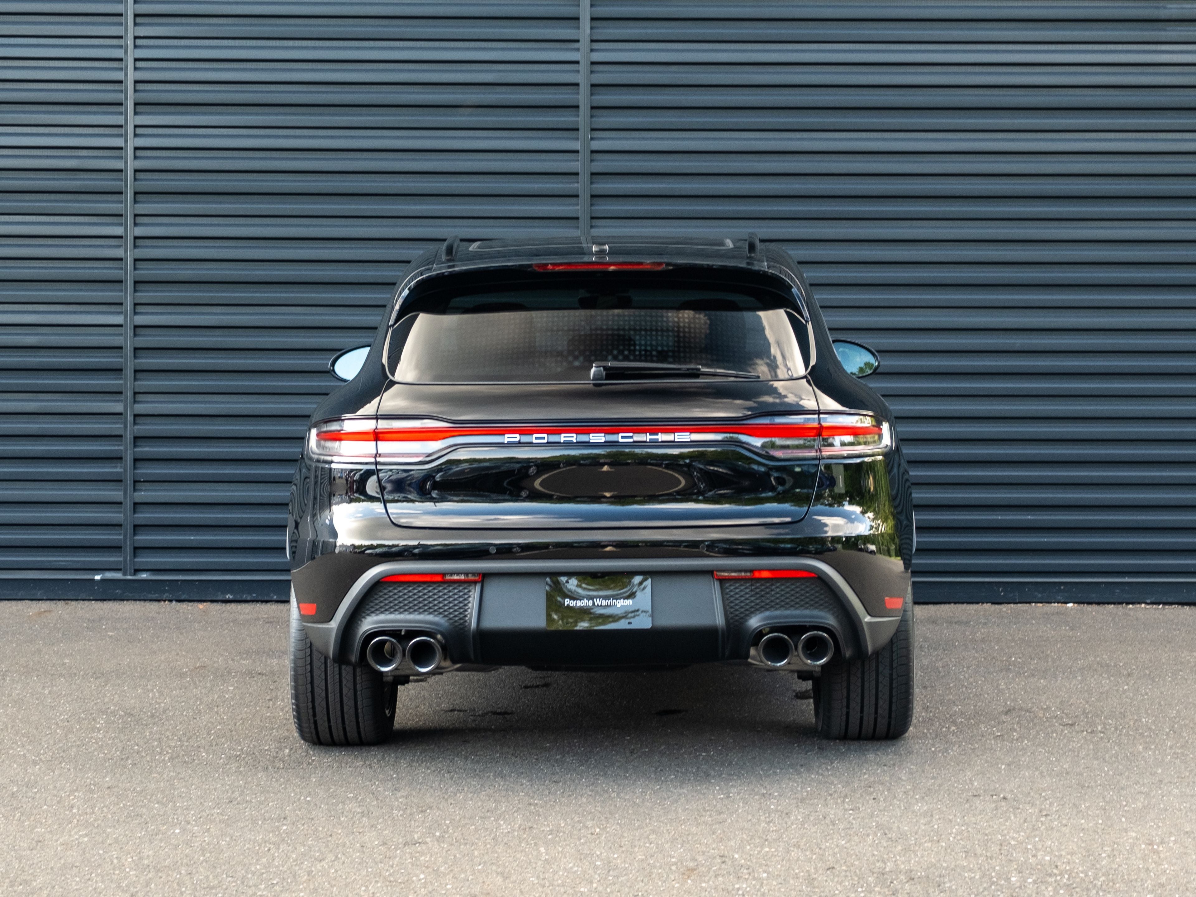 2026 Porsche Macan Base
