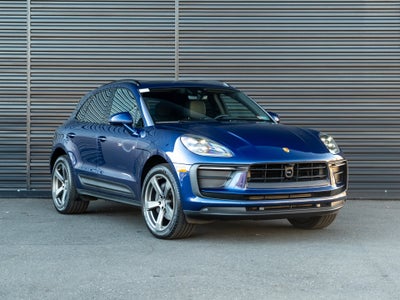 2023 Porsche Macan Base