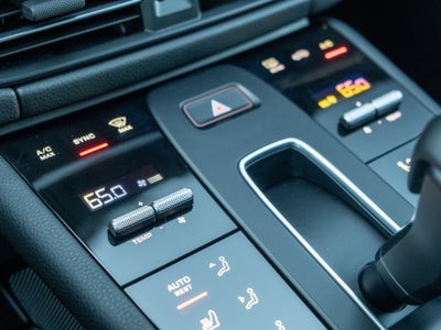 2023 Porsche Macan Base