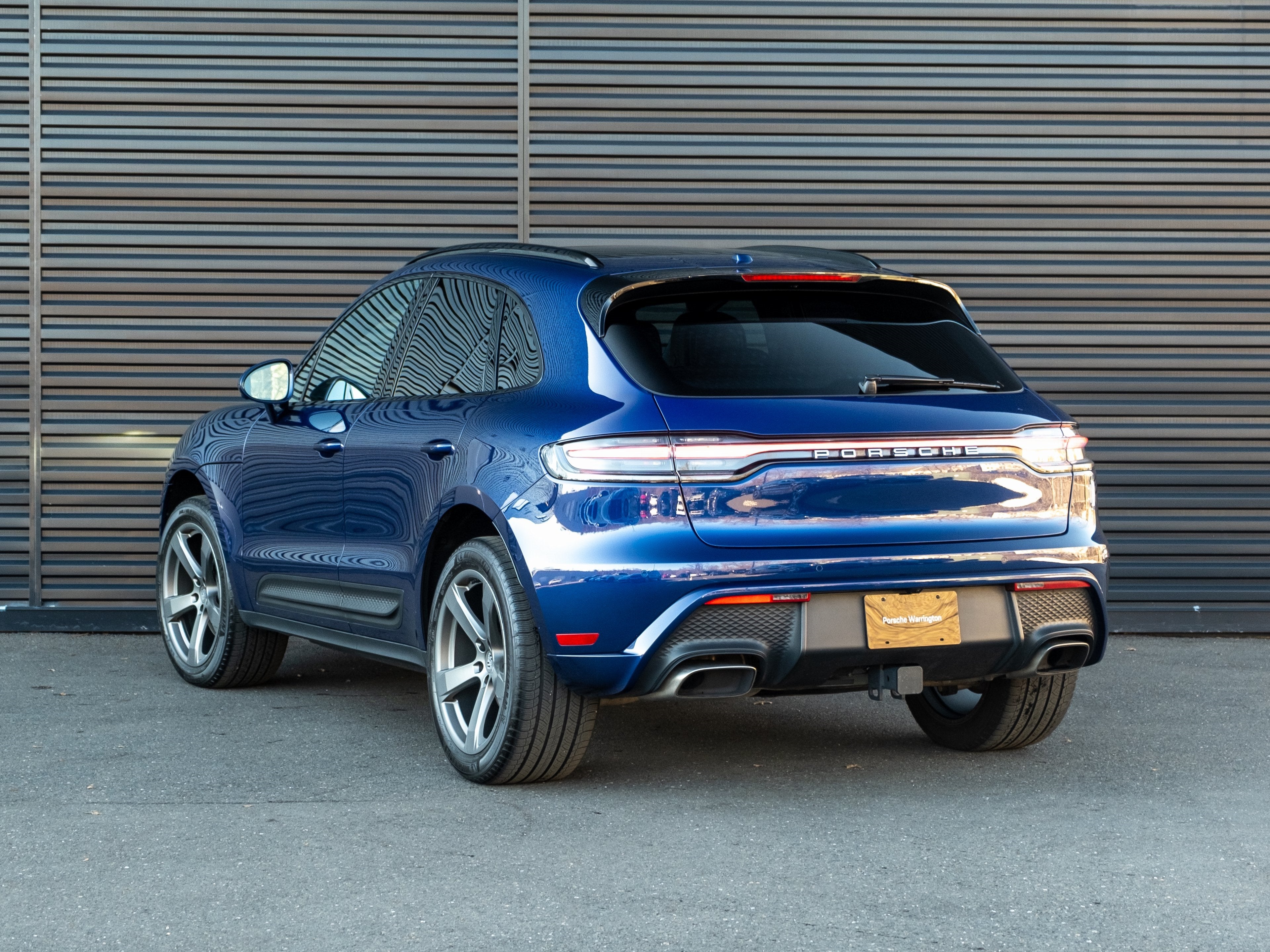 2023 Porsche Macan Base