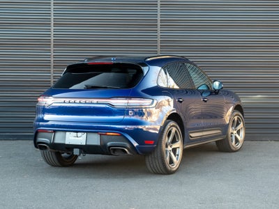 2023 Porsche Macan Base