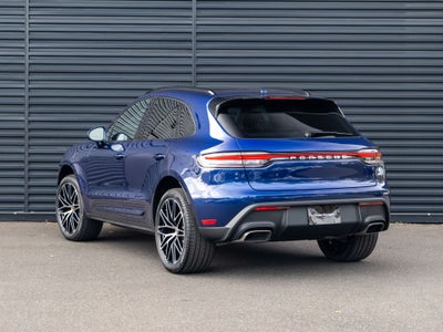 2026 Porsche Macan Base
