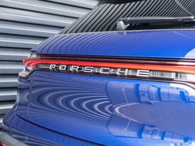 2026 Porsche Macan Base