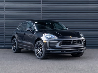 2026 Porsche Macan Base