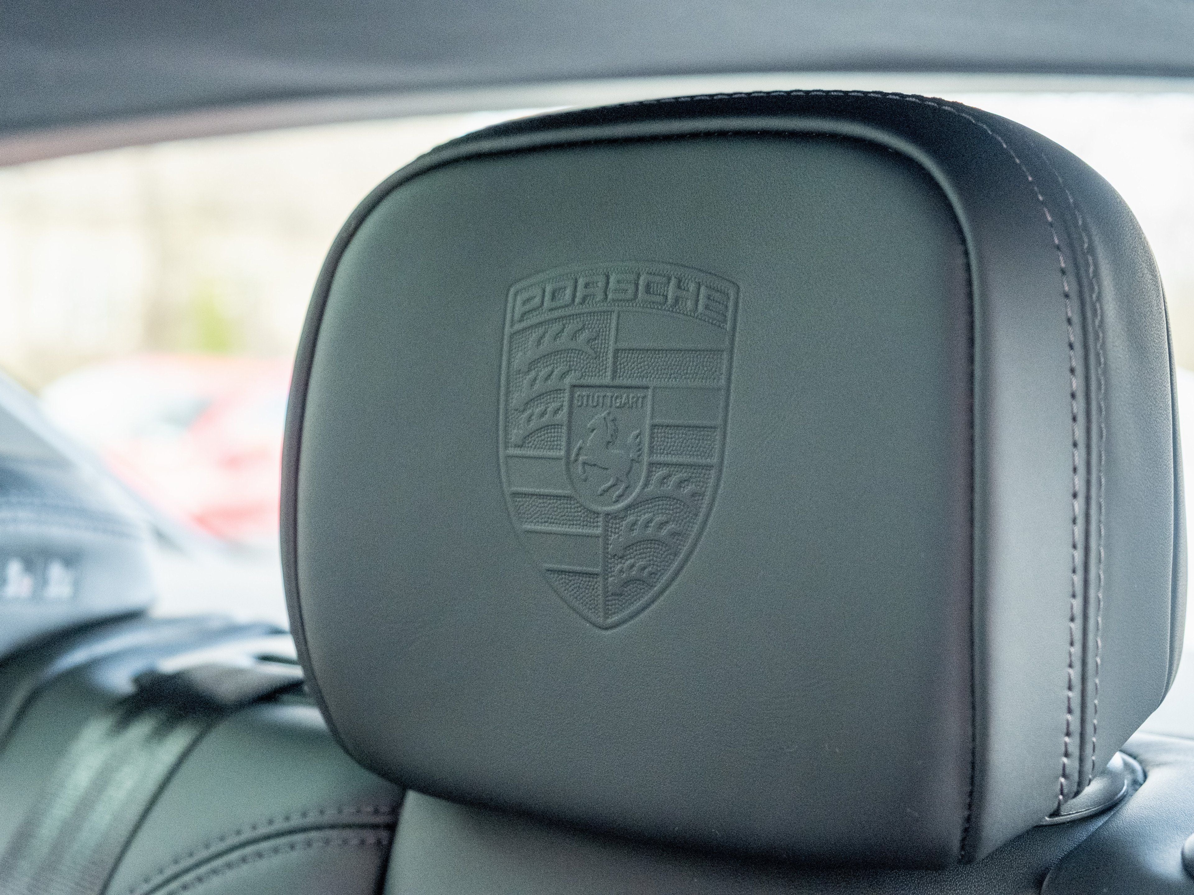 2026 Porsche Macan Base