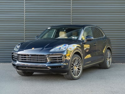 2023 Porsche Cayenne Base