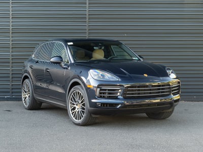 2023 Porsche Cayenne Base
