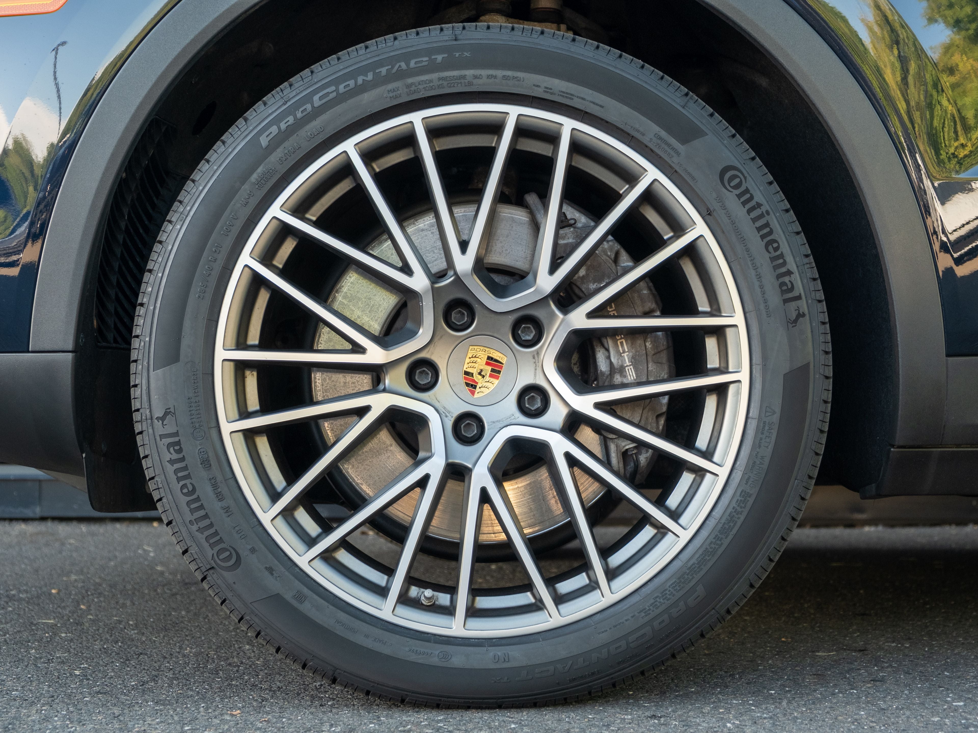 2023 Porsche Cayenne Base