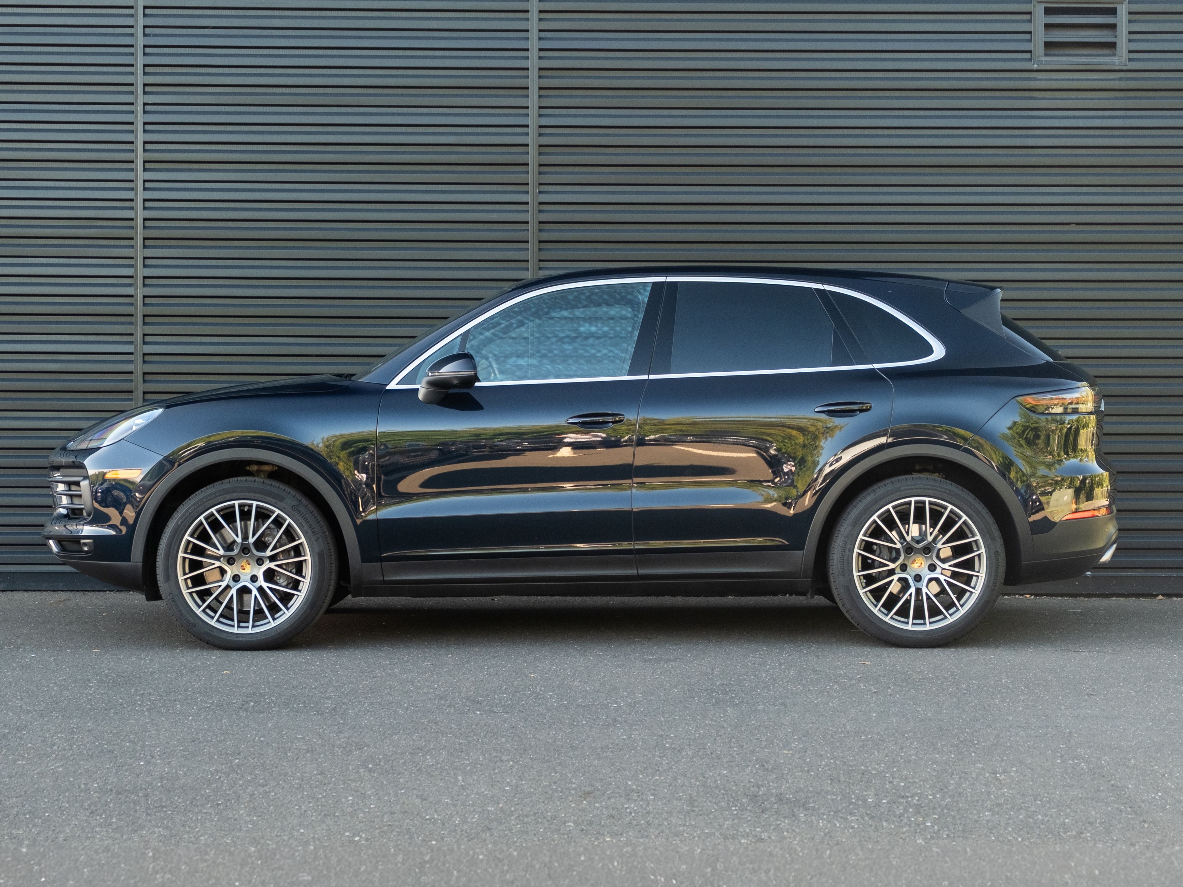2023 Porsche Cayenne Base