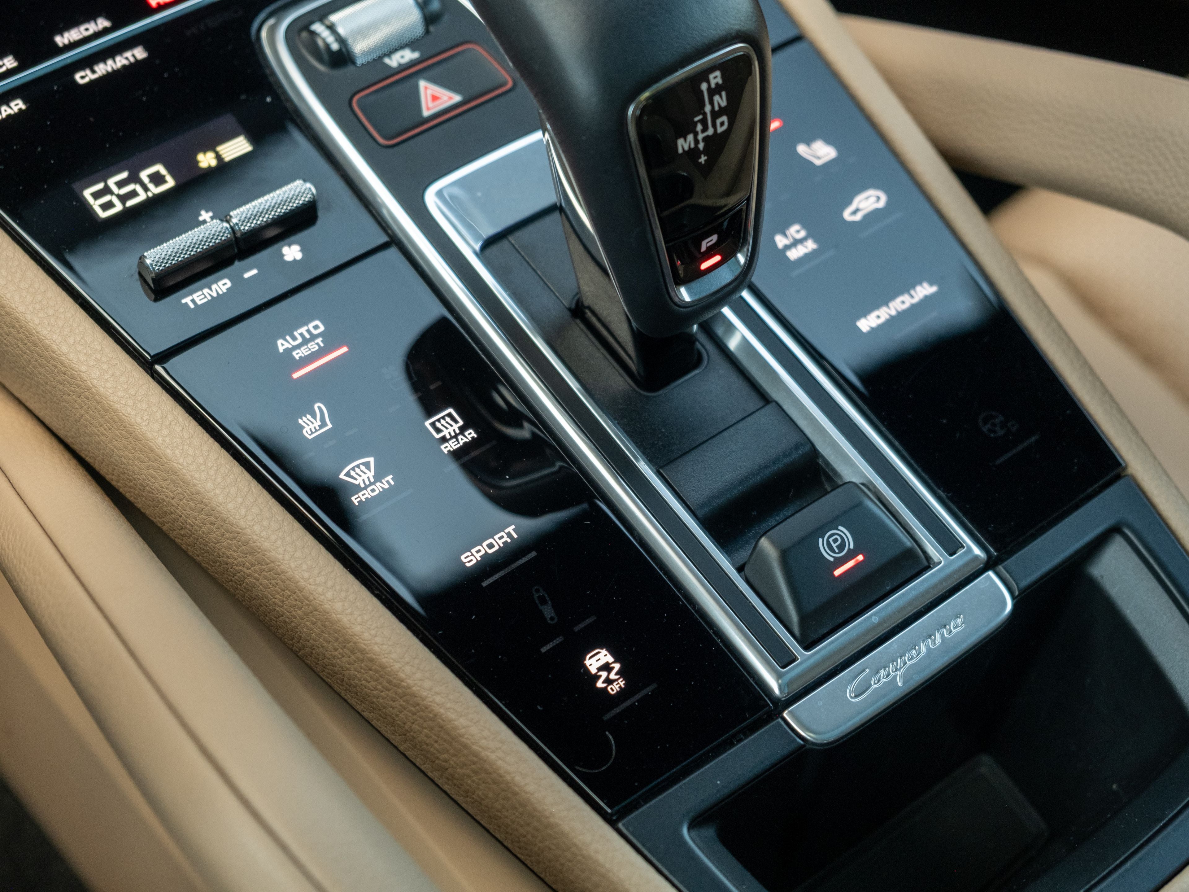2023 Porsche Cayenne Base
