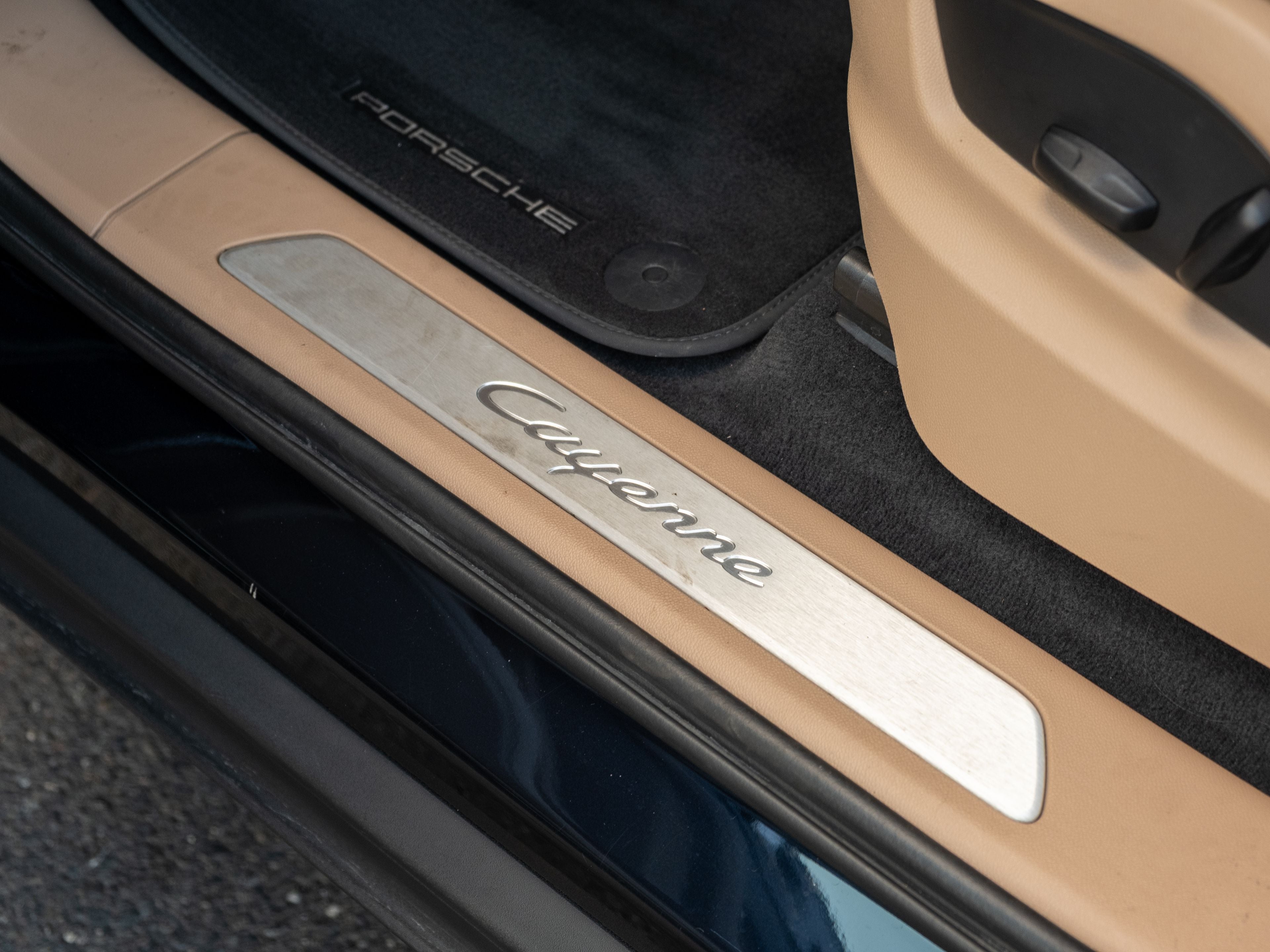 2023 Porsche Cayenne Base