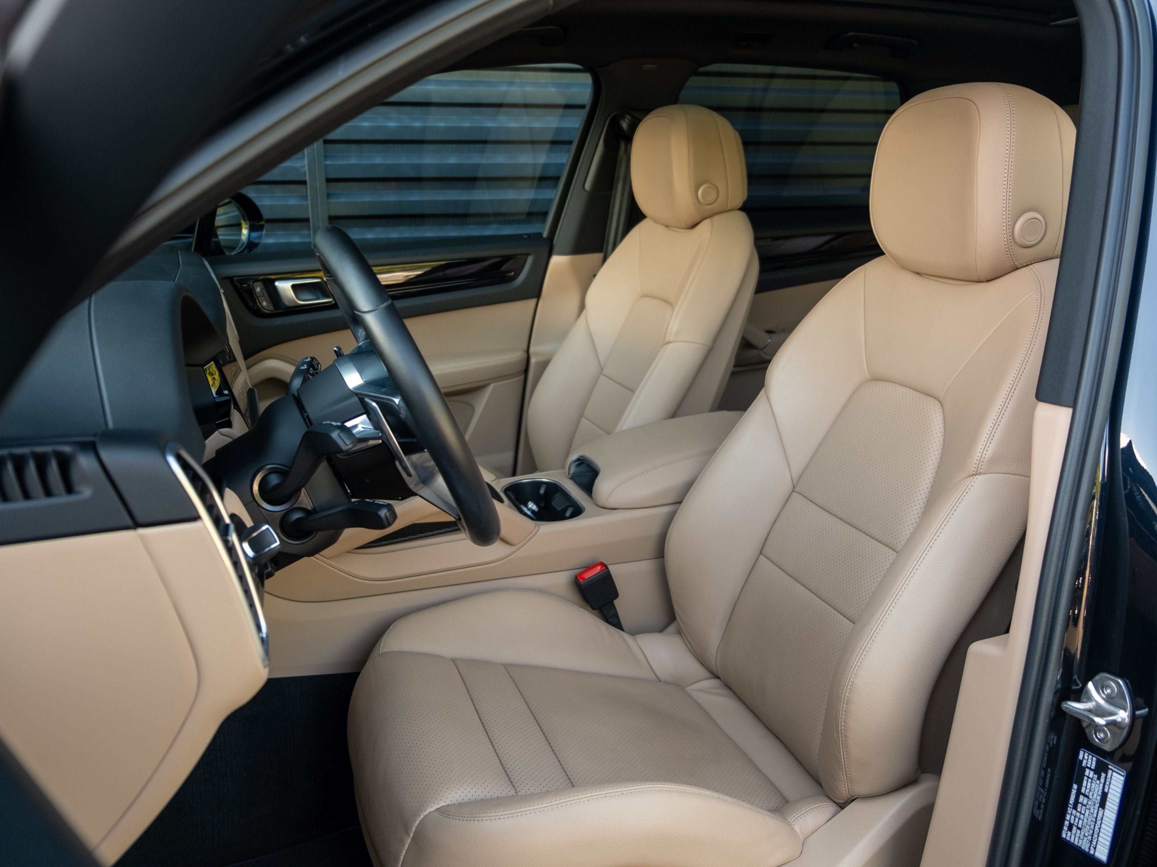 2023 Porsche Cayenne Base