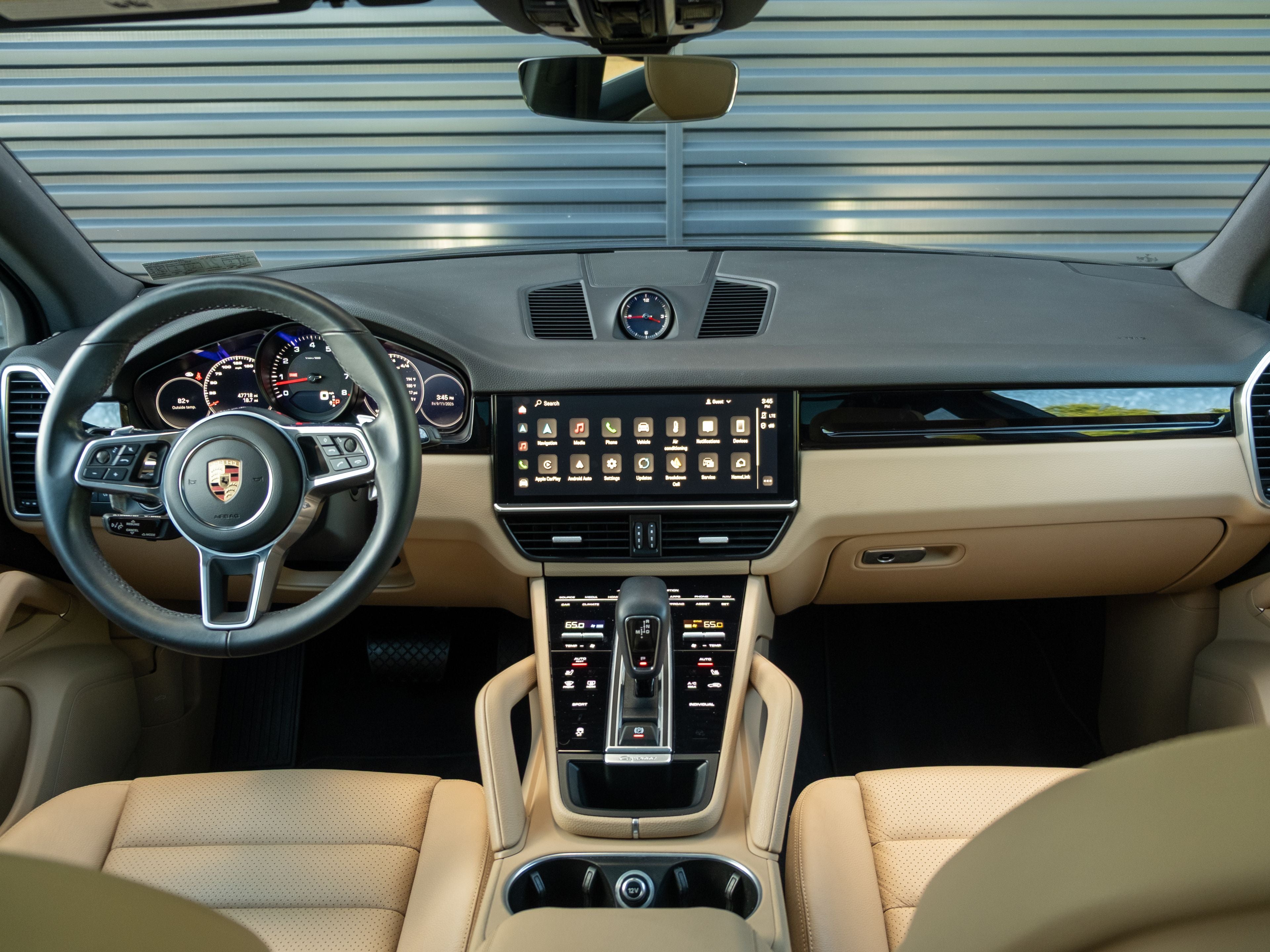 2023 Porsche Cayenne Base