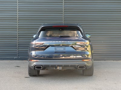 2023 Porsche Cayenne Base