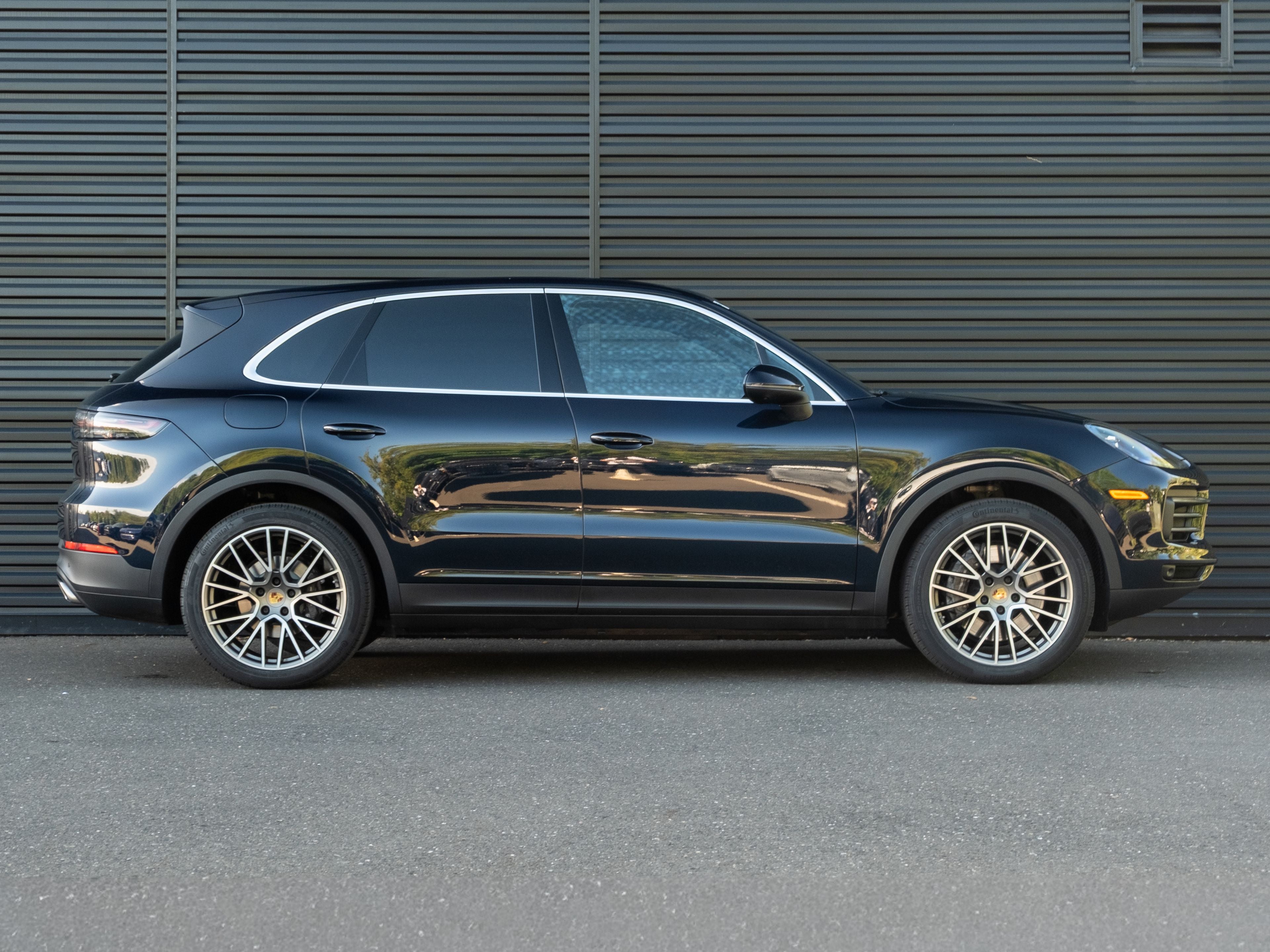 2023 Porsche Cayenne Base