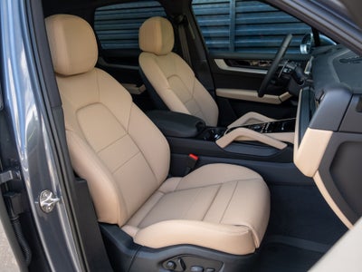 2026 Porsche Cayenne Base