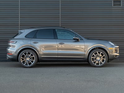2026 Porsche Cayenne Base