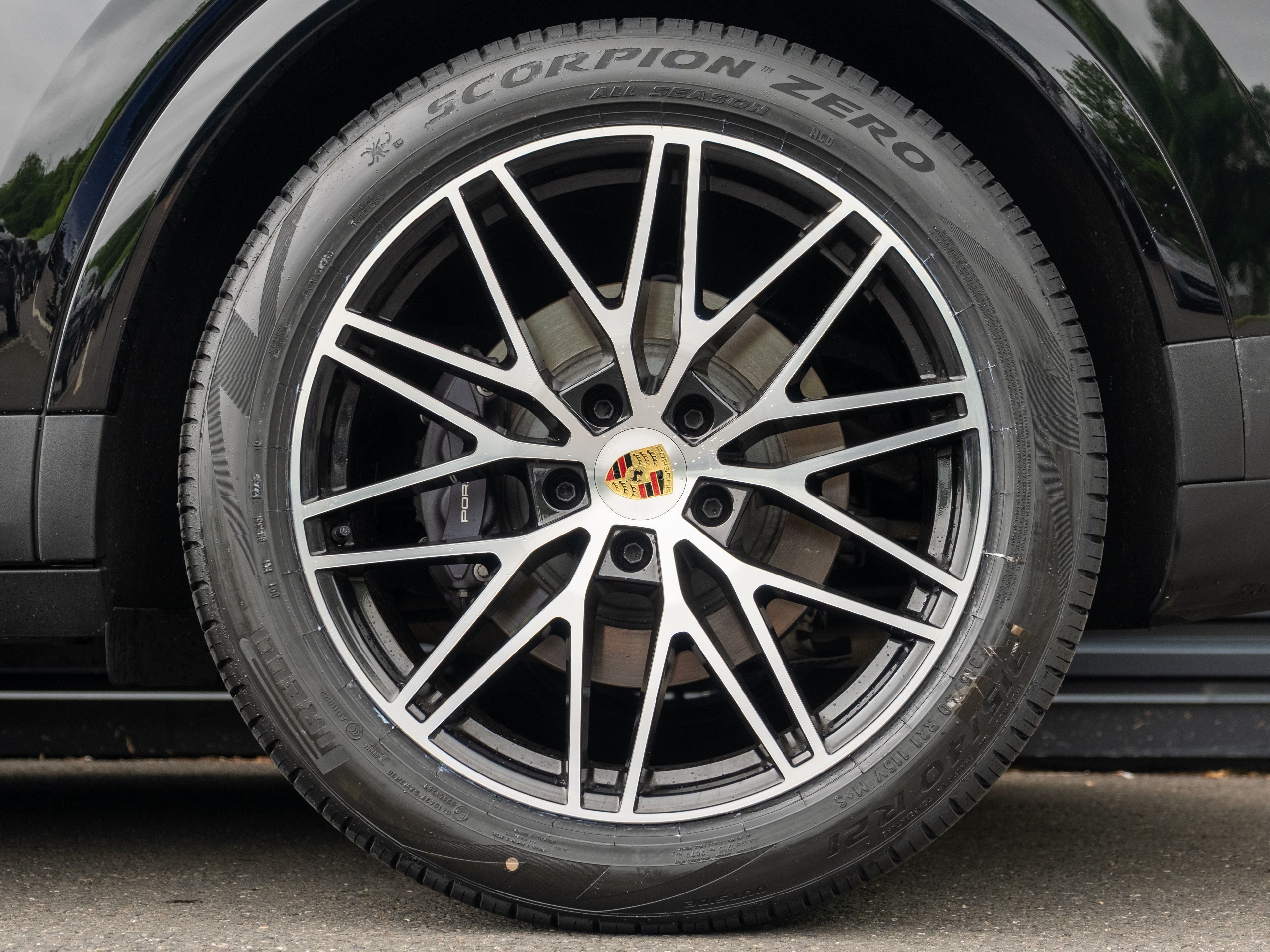 2024 Porsche Cayenne Base