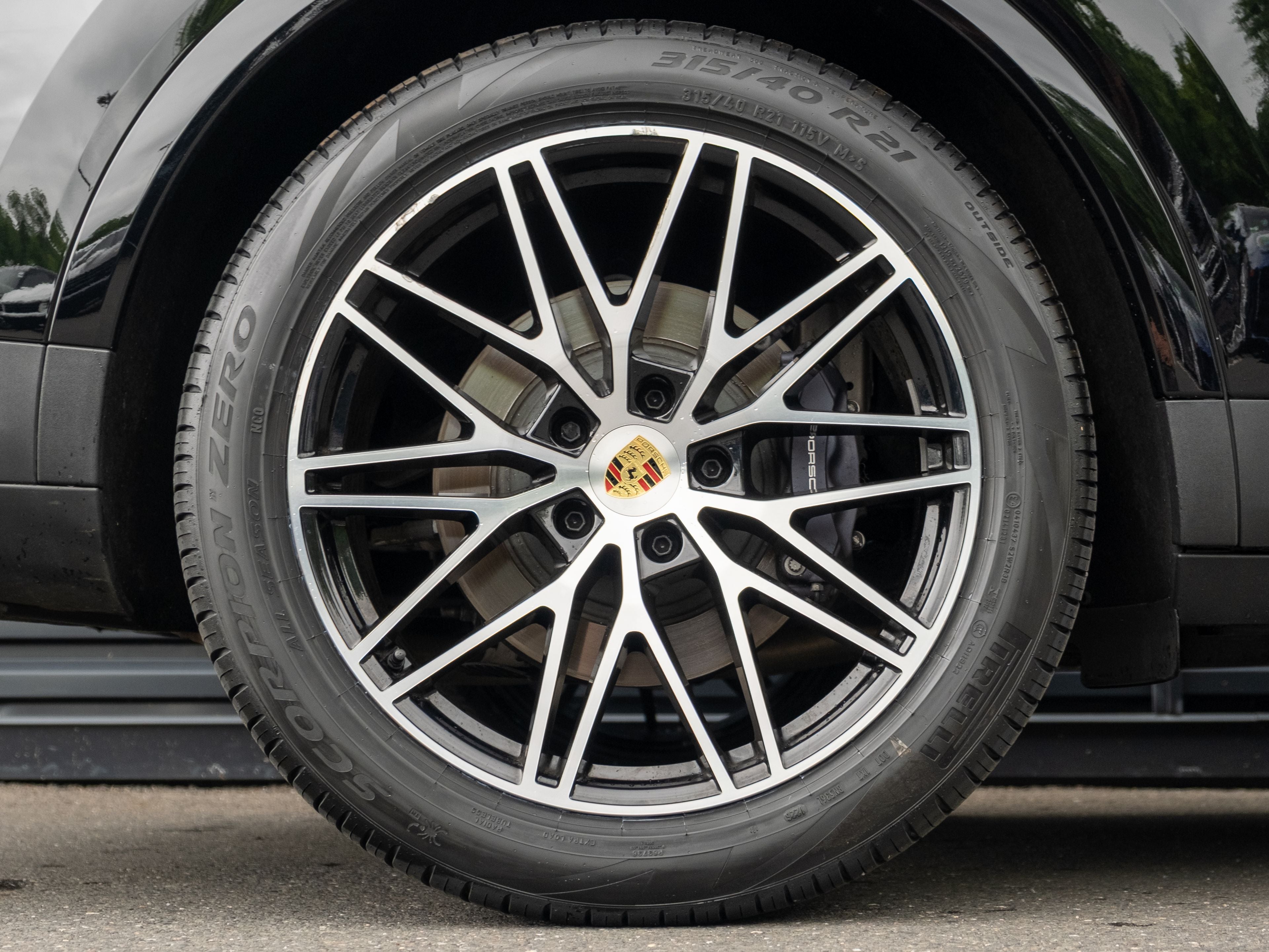 2024 Porsche Cayenne Base