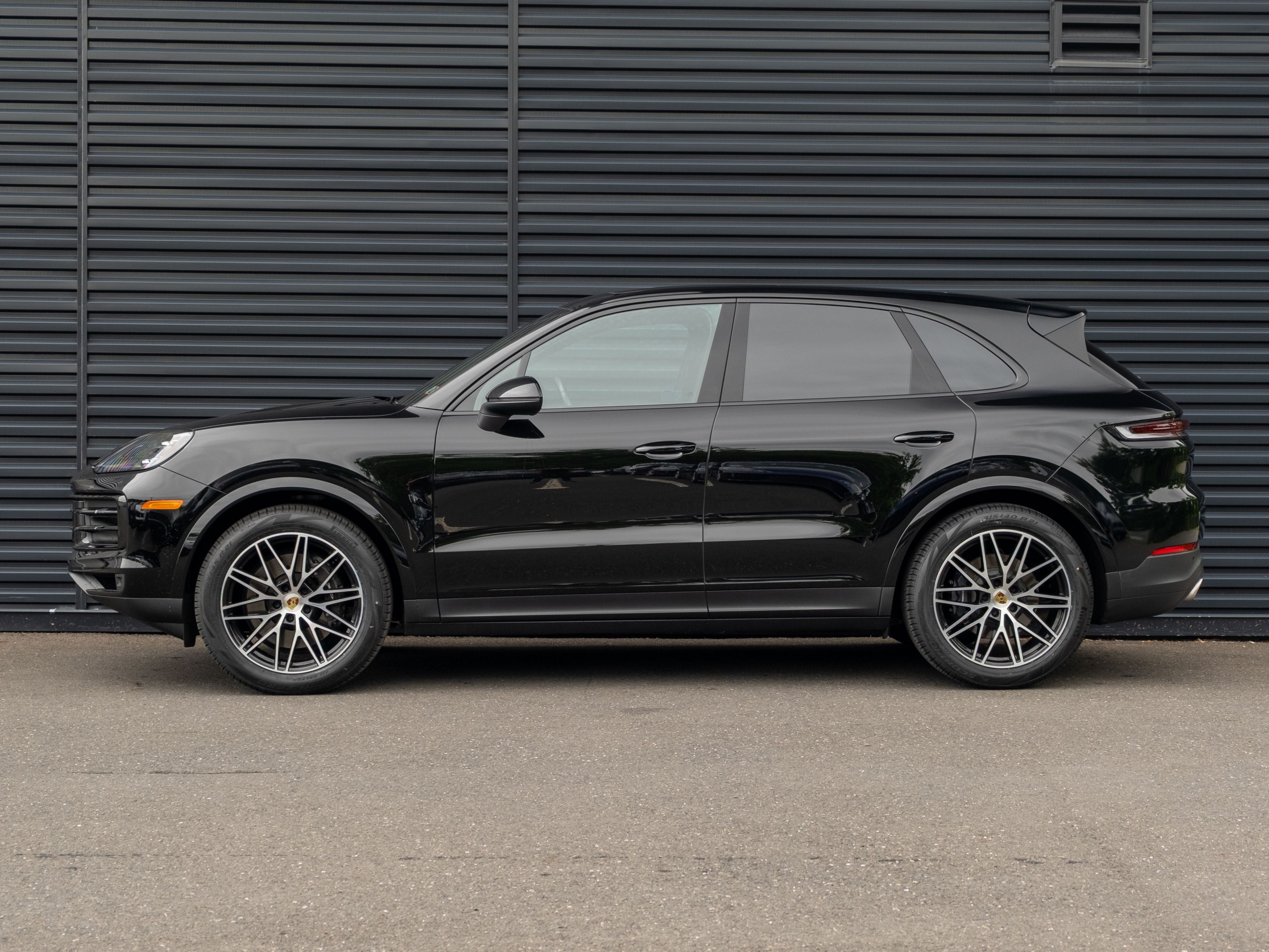 2024 Porsche Cayenne Base