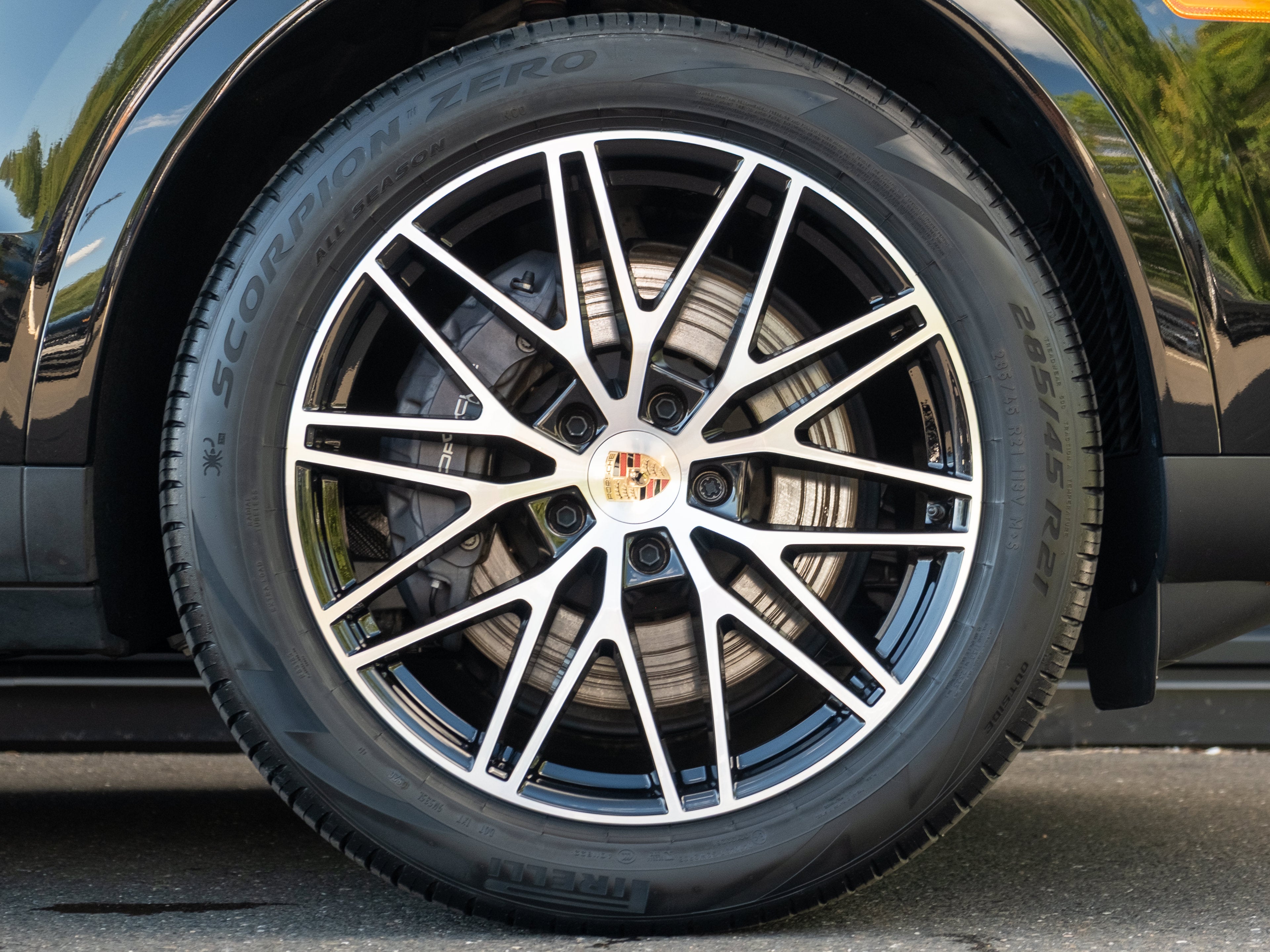 2025 Porsche Cayenne Base