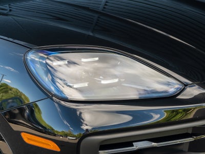 2025 Porsche Cayenne Base
