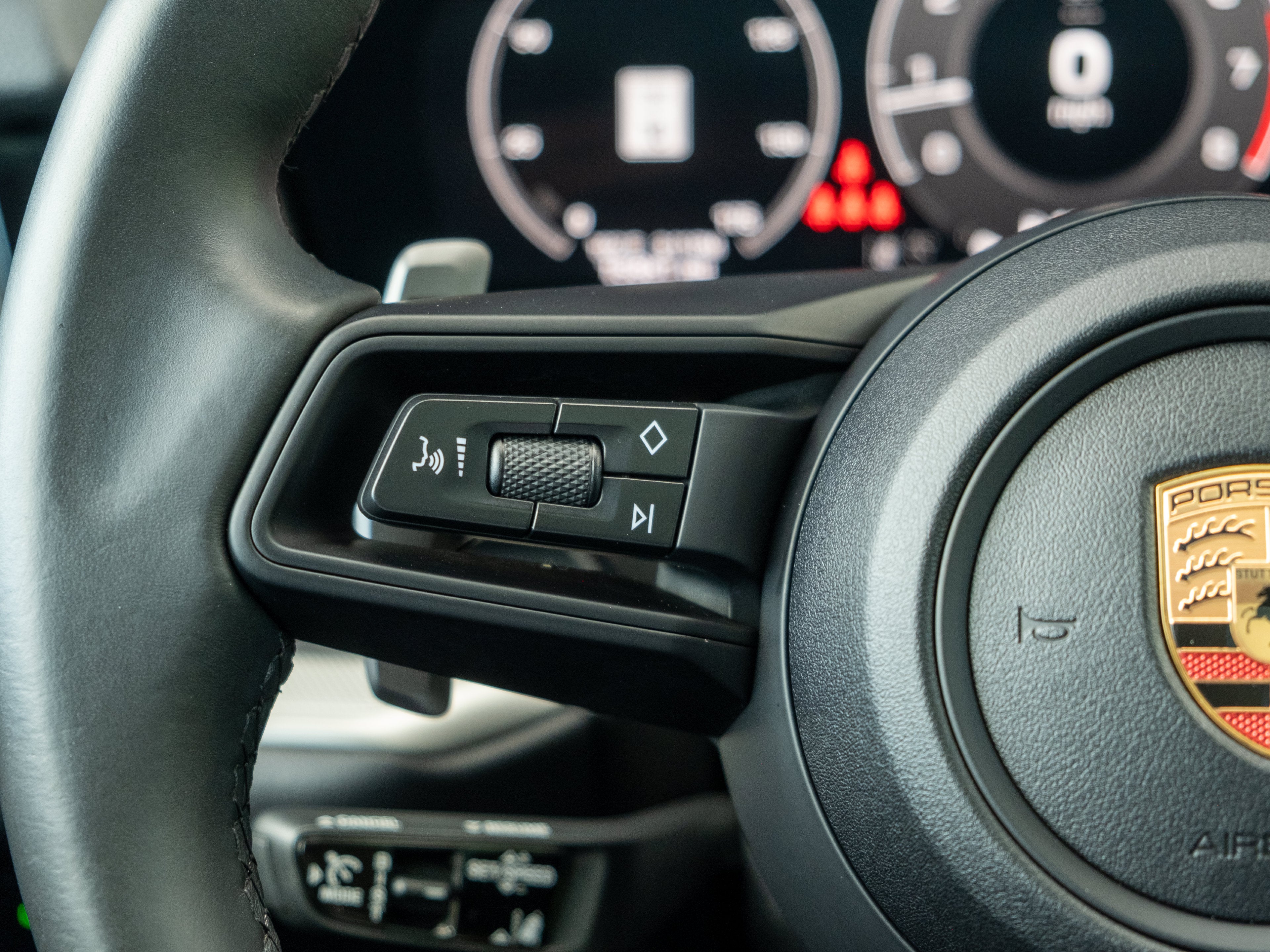 2025 Porsche Cayenne Base