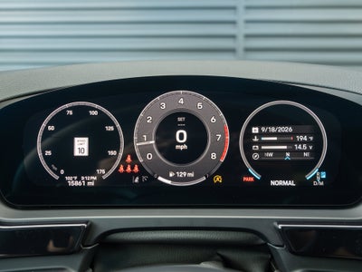 2025 Porsche Cayenne Base