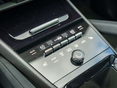 2025 Porsche Cayenne Base