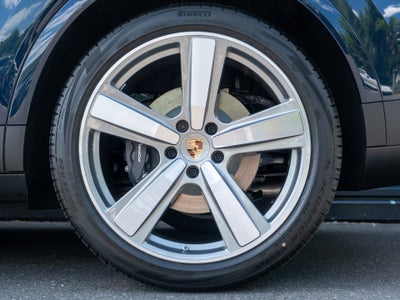 2026 Porsche Cayenne Base