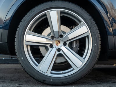 2026 Porsche Cayenne Base