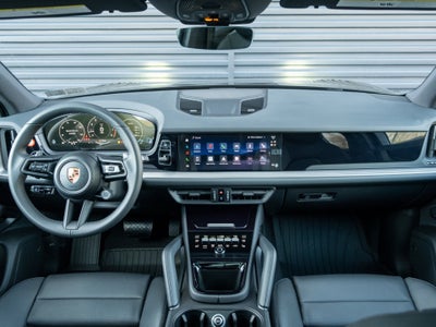 2026 Porsche Cayenne Base