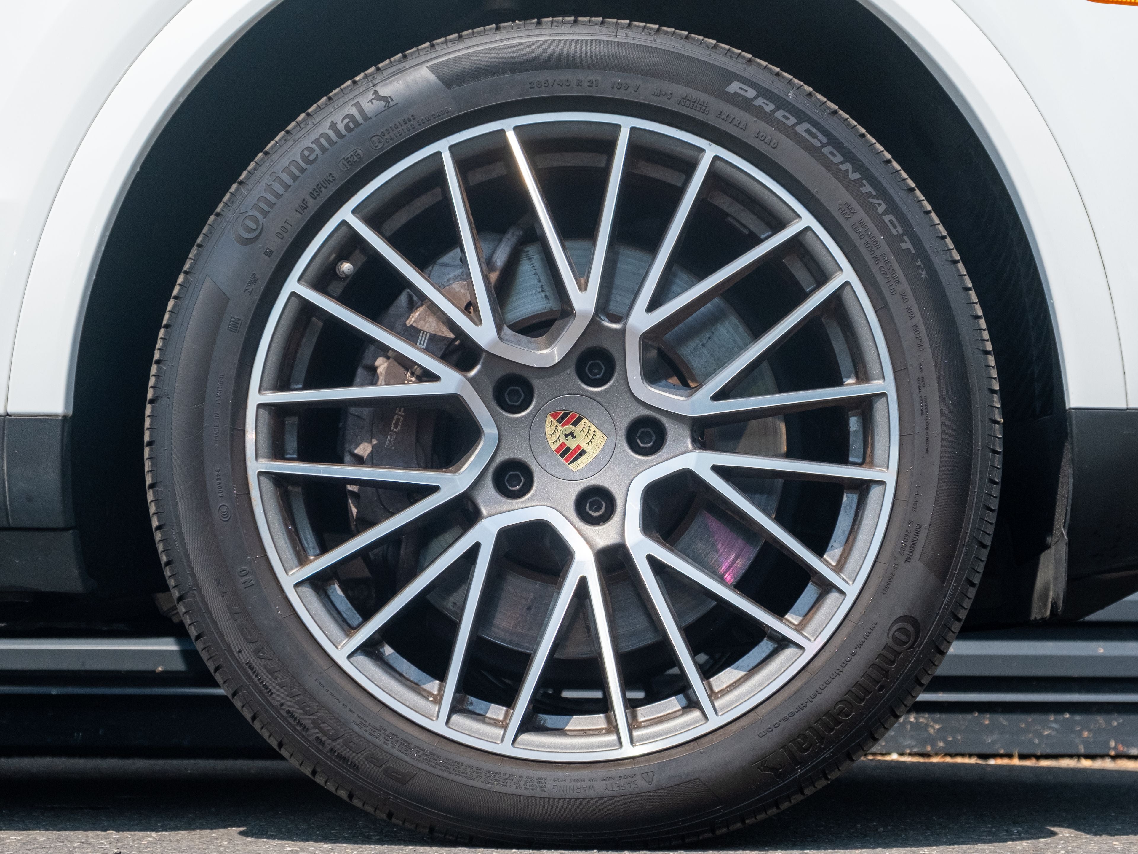 2023 Porsche Cayenne Base