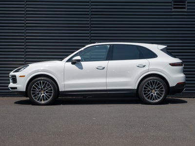 2023 Porsche Cayenne Base