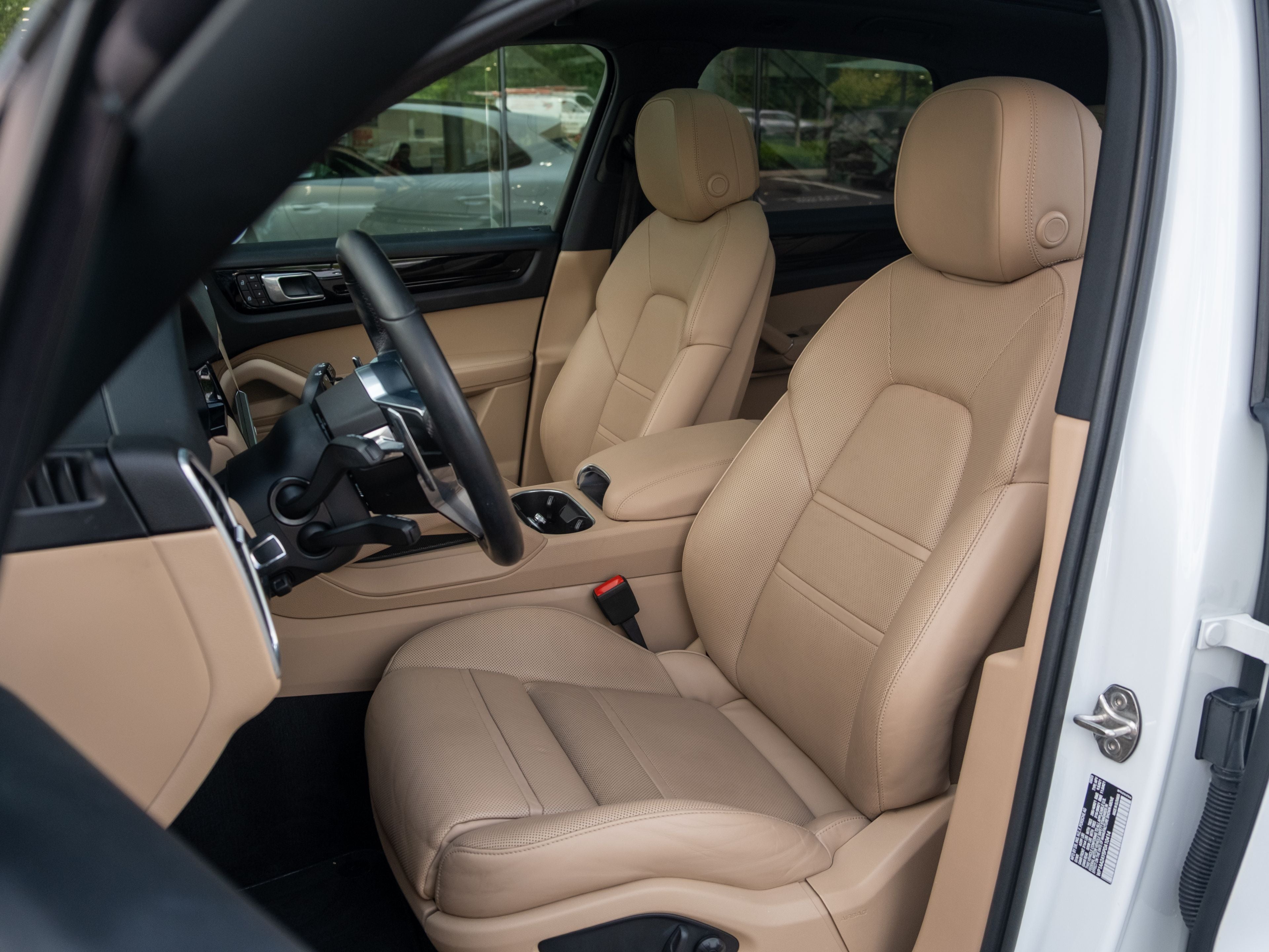 2023 Porsche Cayenne Base