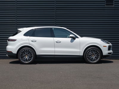 2023 Porsche Cayenne Base