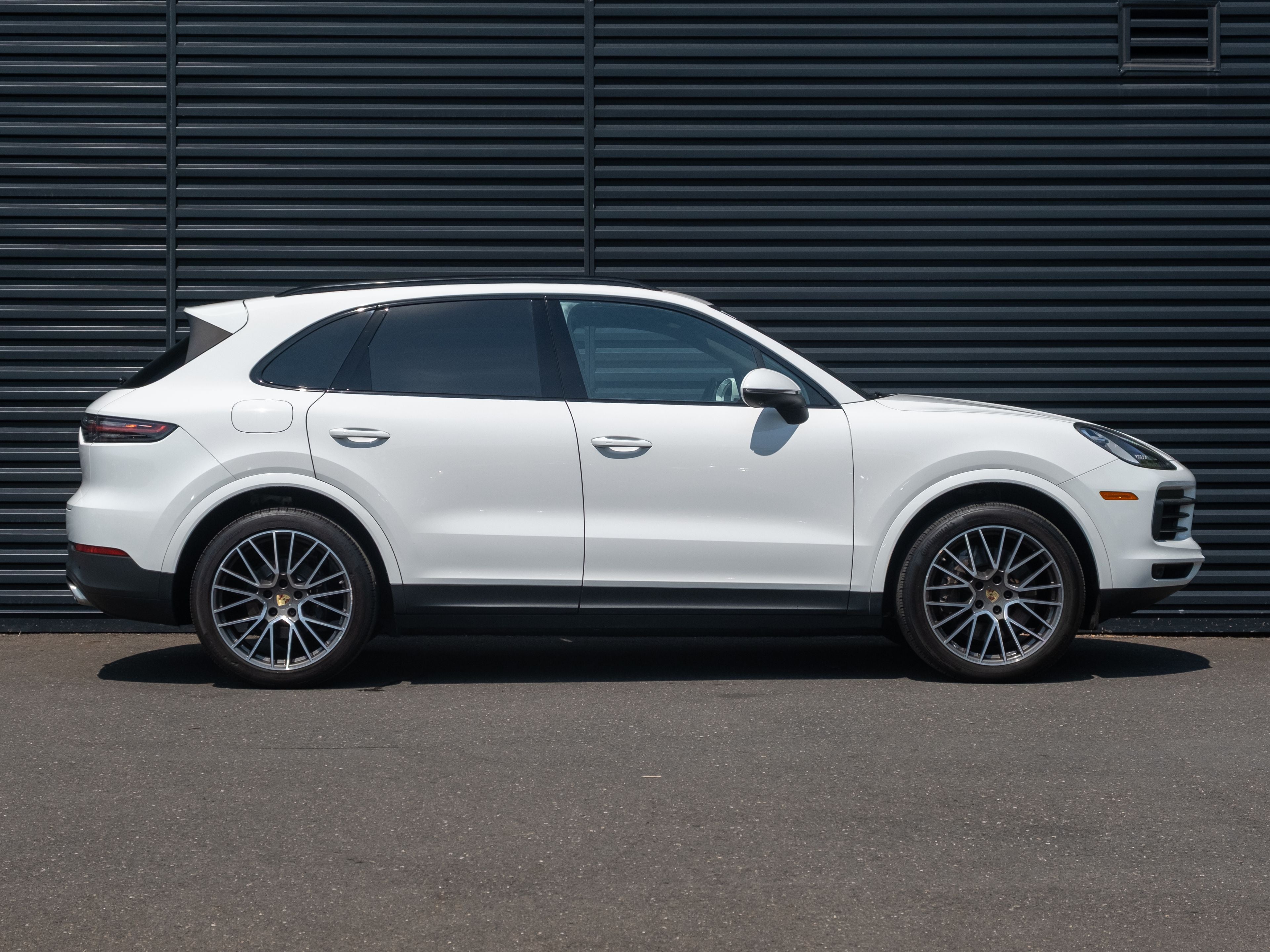 2023 Porsche Cayenne Base