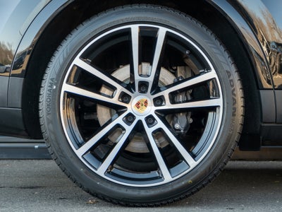 2024 Porsche Cayenne Base