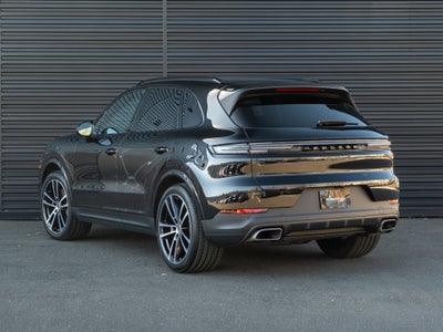 2024 Porsche Cayenne Base