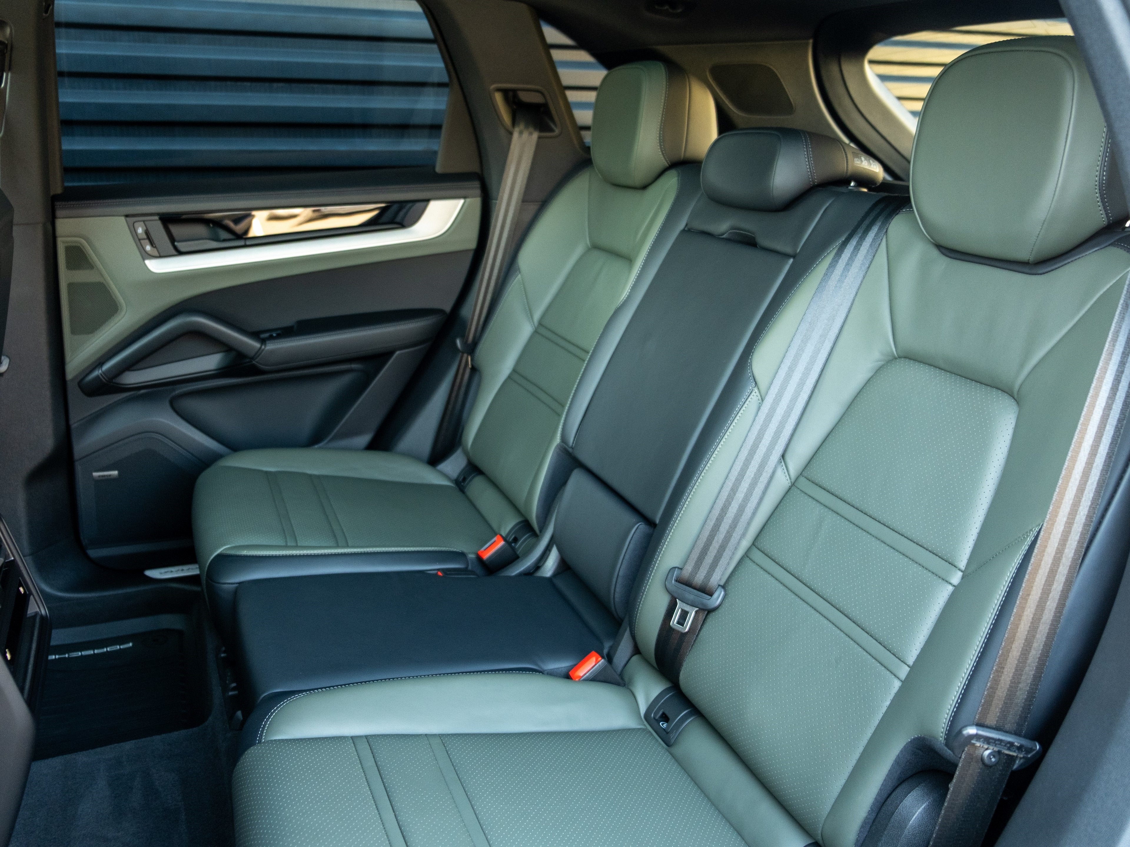 2024 Porsche Cayenne Base